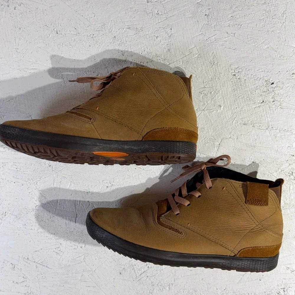 Cushe Leather Chukka Boots Mens 10 Tan Suede Trim Lace Up